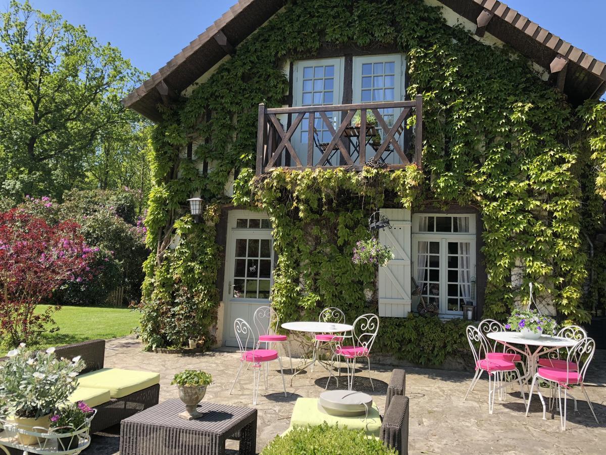 Domaine Du Vertbois La Haye-du-Theil Exterior foto